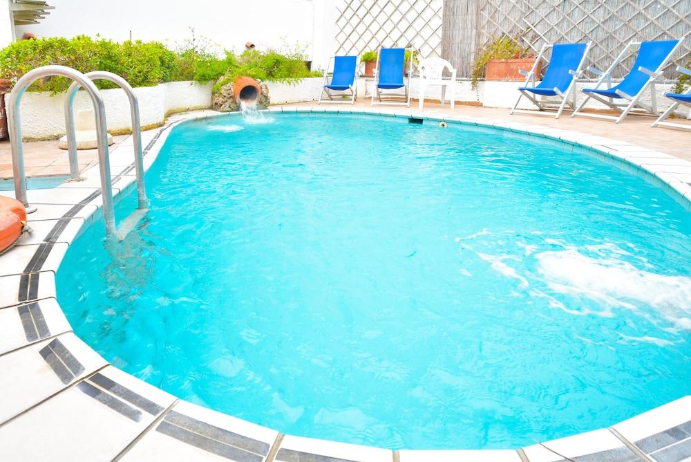 Hotel Antonella Іскія Екстер'єр фото