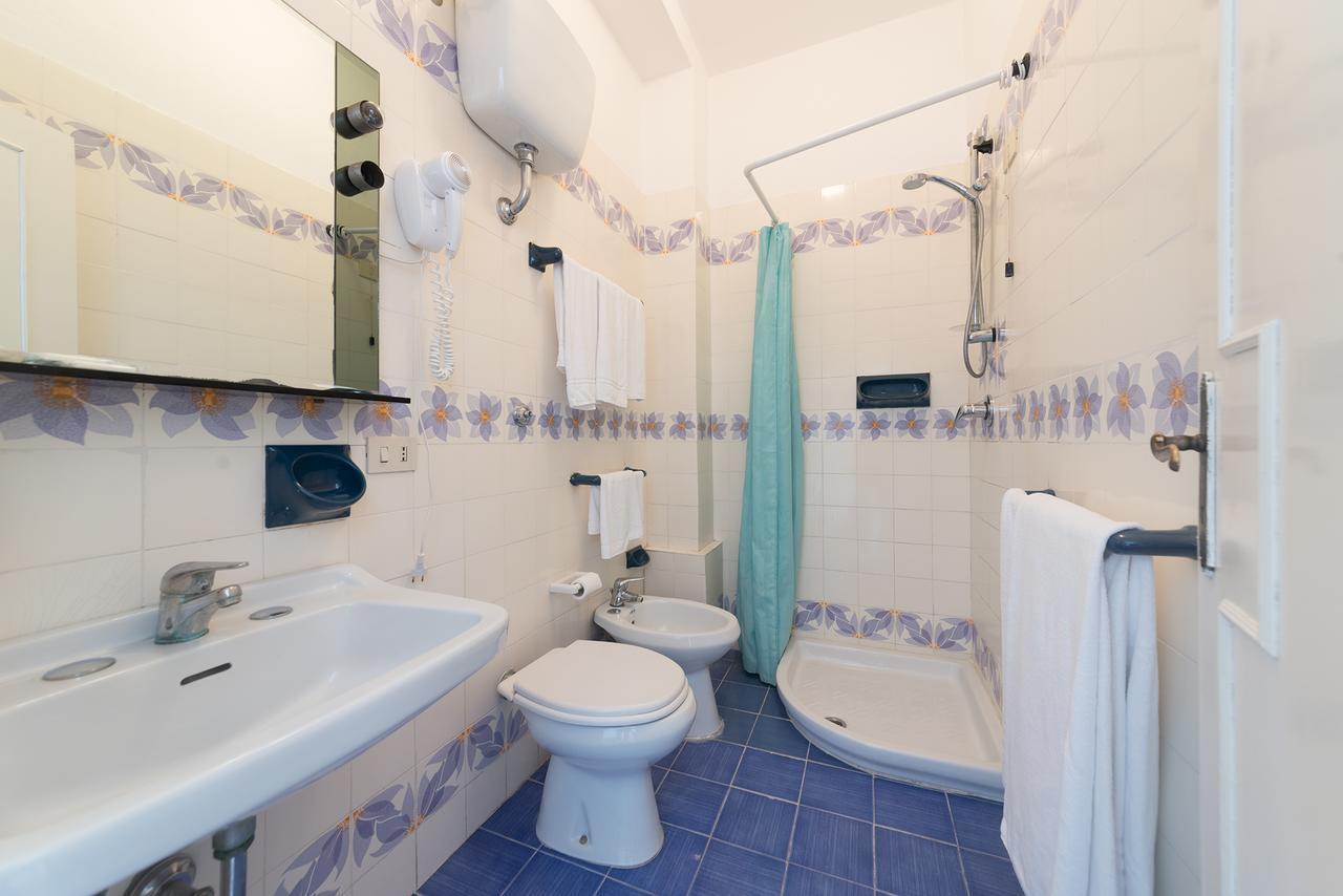 Hotel Antonella Іскія Екстер'єр фото